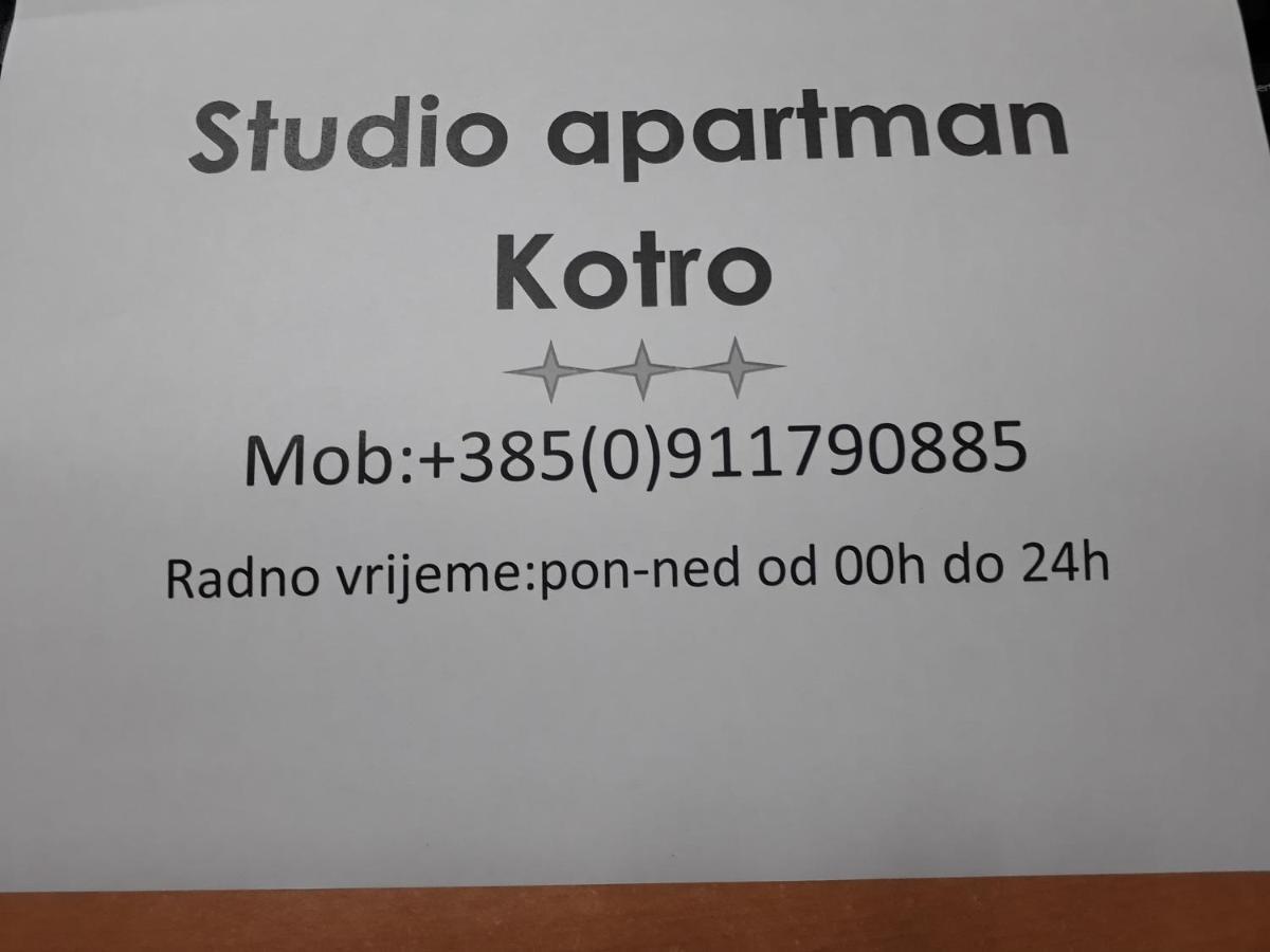 Studio Apartman Kotro Beli Manastir Exteriör bild